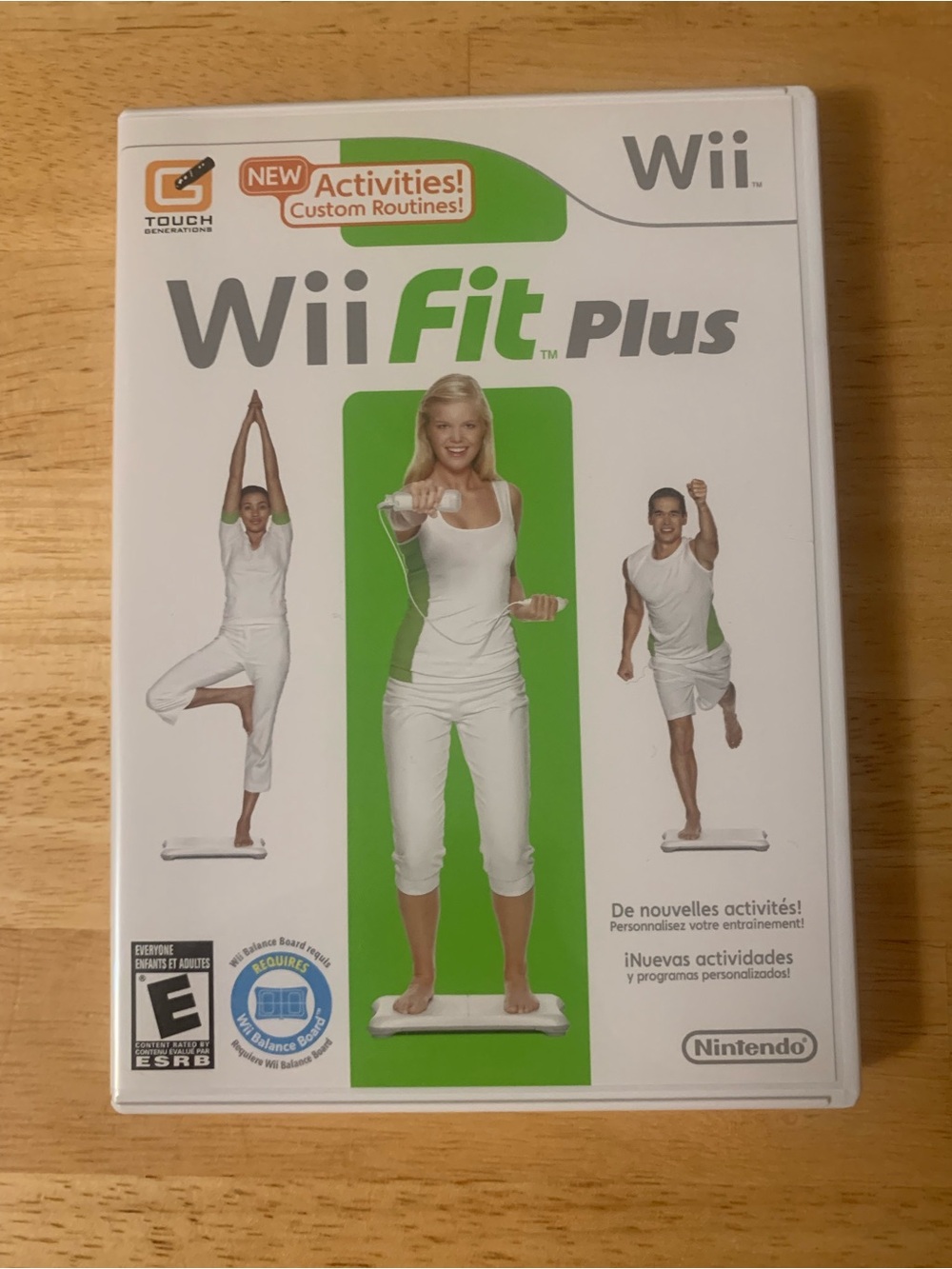 Nintendo Wii Fit Plus - White & Green Game Case